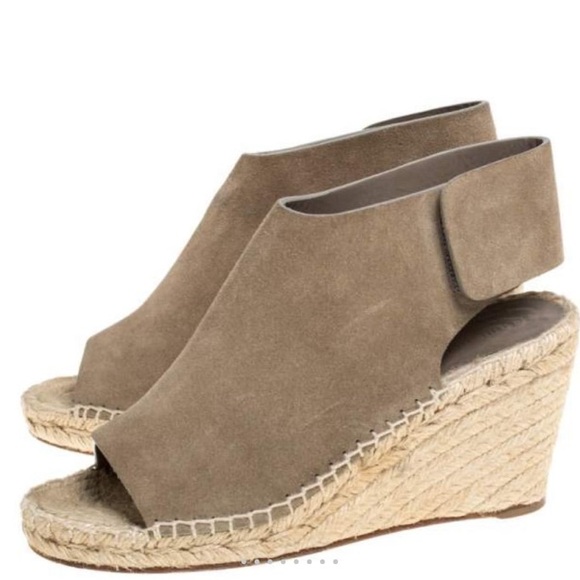 Celine Grey Suede Open Toe Espadrilles
Wedge Sandals Size 37 - Picture 1 of 12